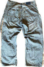 Load image into Gallery viewer, Light Wash Denim