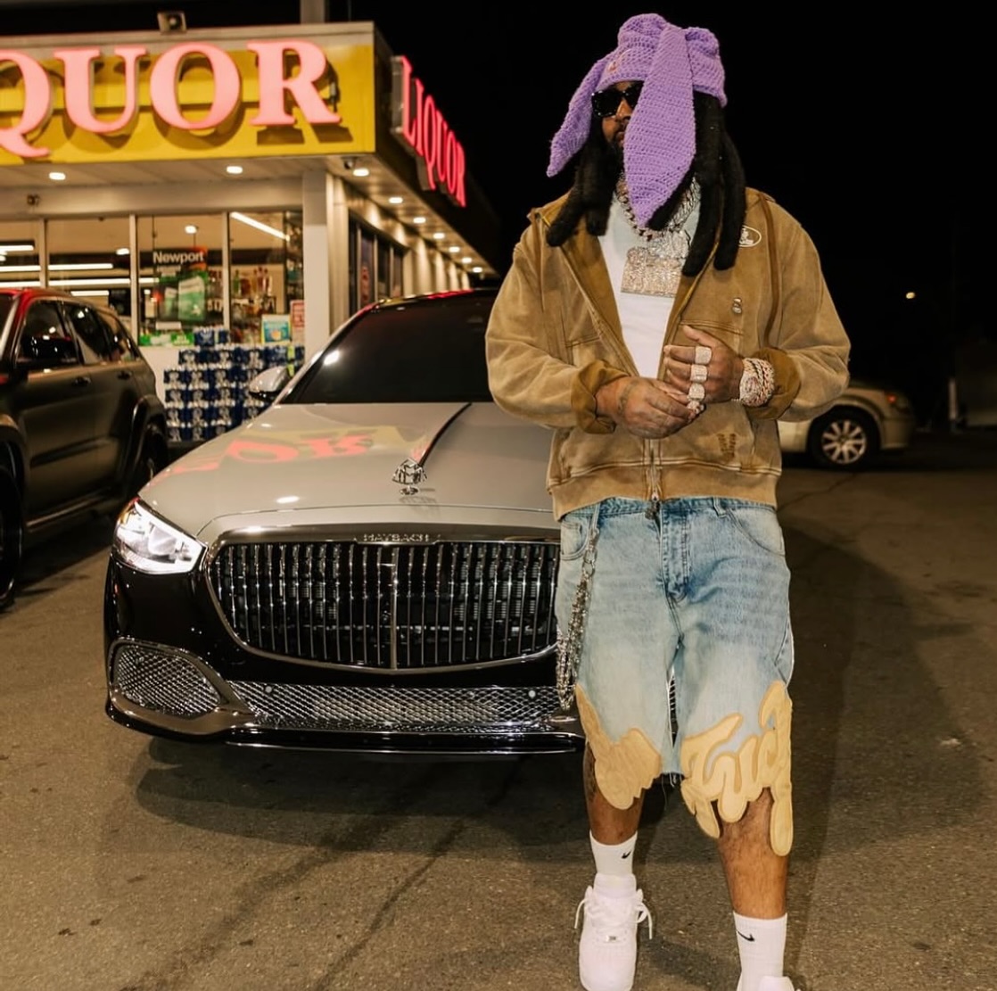 Icewear Vezzo in Fuck Em flame jorts